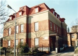 STŘEDNÍ ŠKOLA