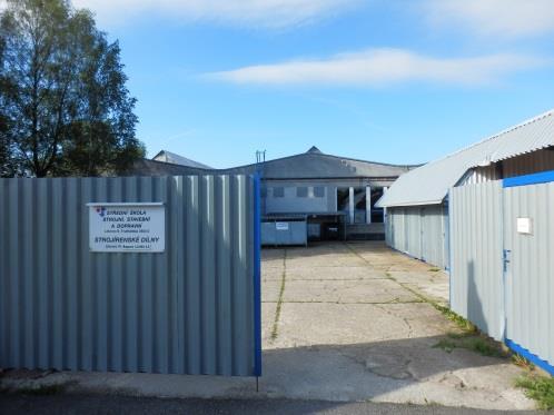 lakýrník Manipulant poštovního provozu a přepravy Strojník silničních
