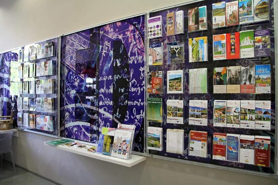 INFORMAČNÍ CENTRUM Informační centrum Napajedla(IC) poskytuje kompletní informační servis a služby spojené se zajištěním potřeb nejen turistů, ale i občanů Napajedel.
