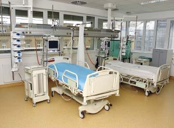 medicína, věda a výzkum Centrální operační sály neurochirurgie Jednotka intenzivní péče NCHK Jednotka intenzivní péče NCHK Většina pacientů, přijatých k léčbě na neurochirurgickou kliniku, tráví svůj