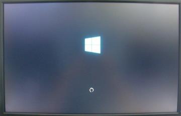 Zde již máme rozhraní pro správu a opravu Windows 8/8.1 otevřené. Doporučujeme nejdříve se seznámit s funkcemi všech nástrojů a až poté začít s opravami.