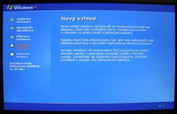 A zde je právě ten velký rozdíl - veškerá Vaše data, jako jsou dokumenty, obrázky, videa a ostatní soubory, včetně nastavení aplikací, zůstanou nedotčena.