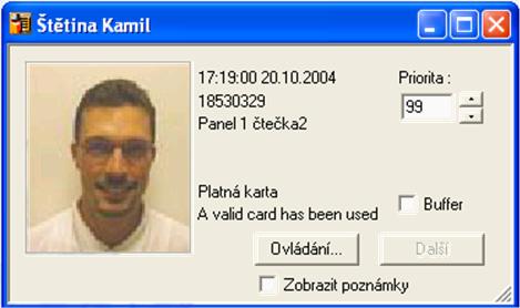 Aktivace automatického zobrazování karet Okno automatického zobrazování karet umožňuje zobrazit podrobnosti o držiteli karty ve chvíli načtení karty na vybrané čtečce. 1.