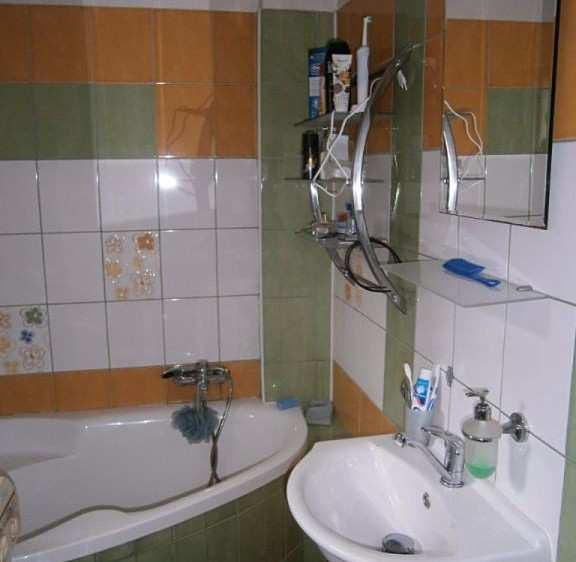 Slovní popis Nabízíme exklusivně na prodej cihlový rodinný dům o dispozici 4+1 v obci Hrádek u Jablunkova.