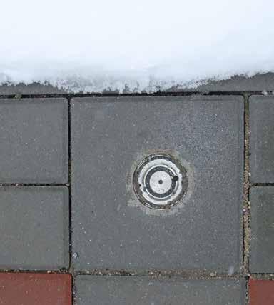 ZIMNÍ OCHRANNÉ APLIKACE proti zamrzání a náledí spolehlivá a účinná prevence zimních problémů pomocí elektrických topných kabelů s regulací protimrazová ochrana okapů a detailů střech vyhřívání