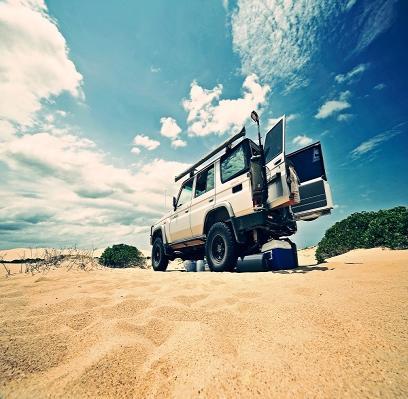 to priamo do Hervey Bay, ktorý je vstupom do najväčšieho piesočného ostrova na svete