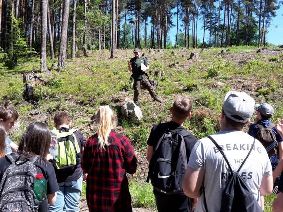 a 9. tříd. Výstava zve návštěvníky na detailní cestu po lidském těle, přes kosterní systém, svalstvo, reprodukční orgány, dýchací orgány, krevní oběh a další části lidského těla.