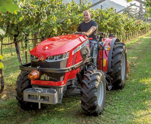 11 GE Verze Ground Effect Při práci s hodnotnými plodinami potřebujete traktor, který je kompaktní a přesto výkonný.