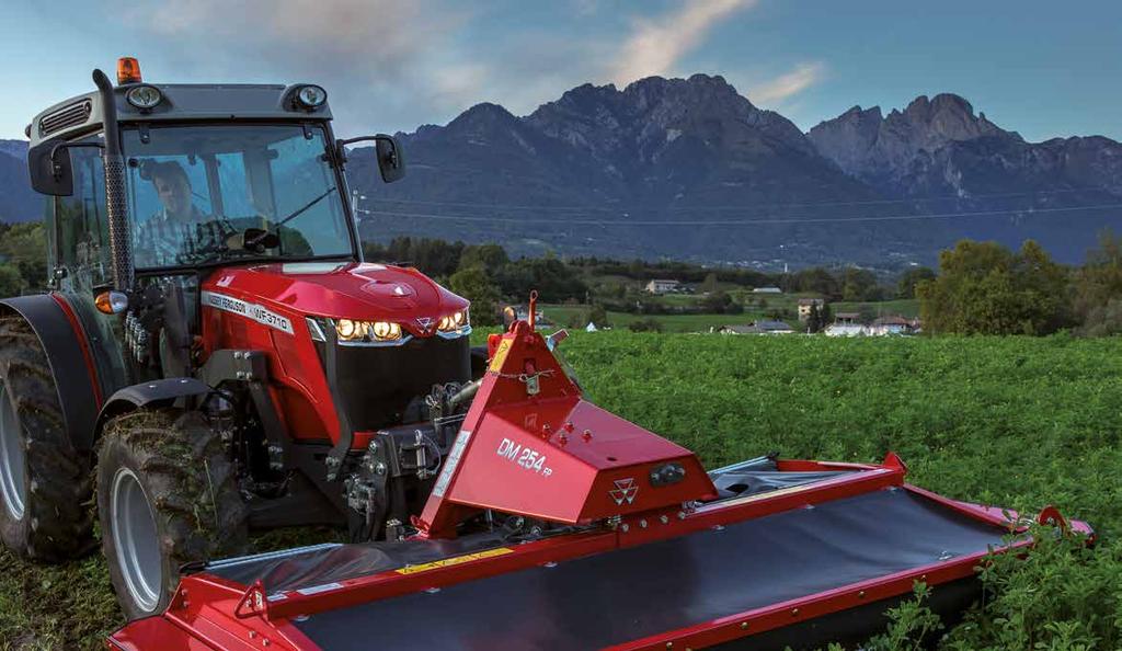 14 www.masseyferguson.com Vaše pracoviště na poli Dlouhá a náročná sezóna pěstování speciálních plodin zvyšuje důležitost prostředí řidiče.