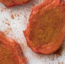 Marocké jehněčí kotletky / Pečení 15 minut 4 porce 16 (asi 1 kg) jehněčích kotlet 2½ lžíce marocké směsi koření Sůl a pepř na