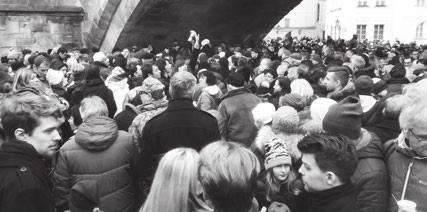 Sváťa Karásek: Kněz, písničkář undergroundu, vězeň totality, nyní nezávislý zastupitel (též díky podpoře Malostranských novin).