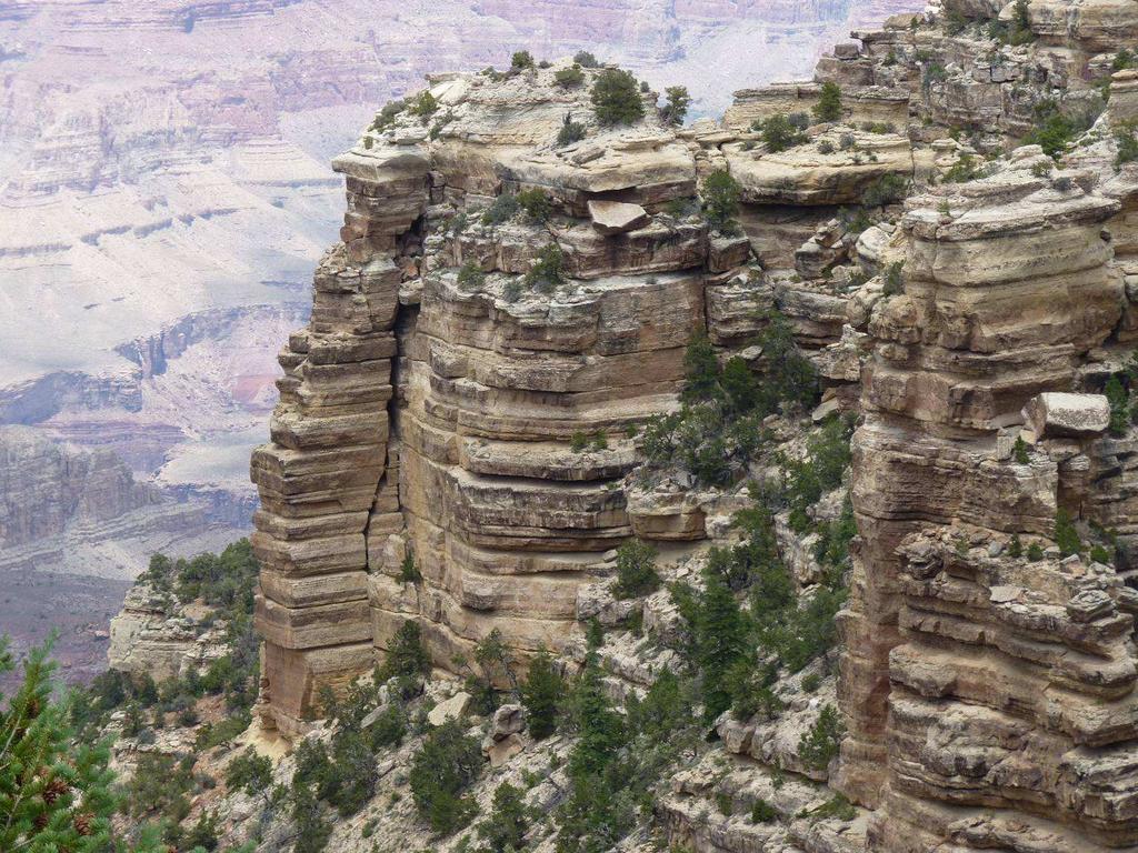 creep : USA, Grand Canyon Nemčok, Pašek & Rybář (1972) sliding : flow : fall 2)