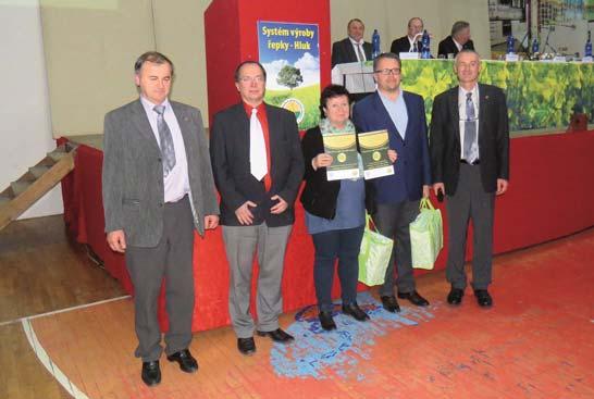 VÝNOSY ŘEPKY V ROCE 2016 - O ČEM SE HOVOŘILO V HLUKU Ing. Josef Škeřík, CSc. Již 33. celostátní konference Systému výroby řepky v Hluku se konala ve dnech 23. až 24. listopadu.