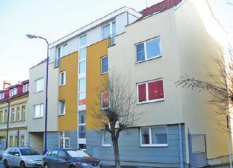 kompetentní ke schválení uzavření nájemní smlouvy na byt v majetku města.