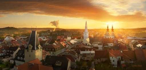MĚSTO KADAŇ -------------------------------------------------------------------------- Zpráva o kultuře ve městě (květen 2015 - březen 2016) V