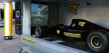 osobám současně PLAYSEATS jsou menších rozměrů a dají se použít i do menších prostor snadná