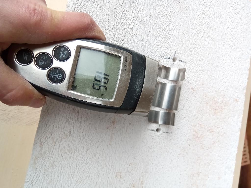 HEBEL 499 100 199 P2 Hmotnostní vlhkost % 80,0 60,0 40,0 20,0 0,0 1 2 Číslo vzorku Testo 616 Greisinger GMH 3831 - charkteristika pro HEBEL Greisinger GMH 3831 - charkteristika pro YTONG
