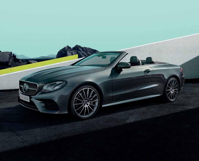Mercedes-Benz E kabriolet 220 d, kombinovaná spotřeba 4,3 4,9 l/100 km, kombinované emise CO 2 113 126 g/km. Hodnoty emisí CO 2 byly naměřeny a jsou uváděny v souladu se směrnicí 1999/94/ES.