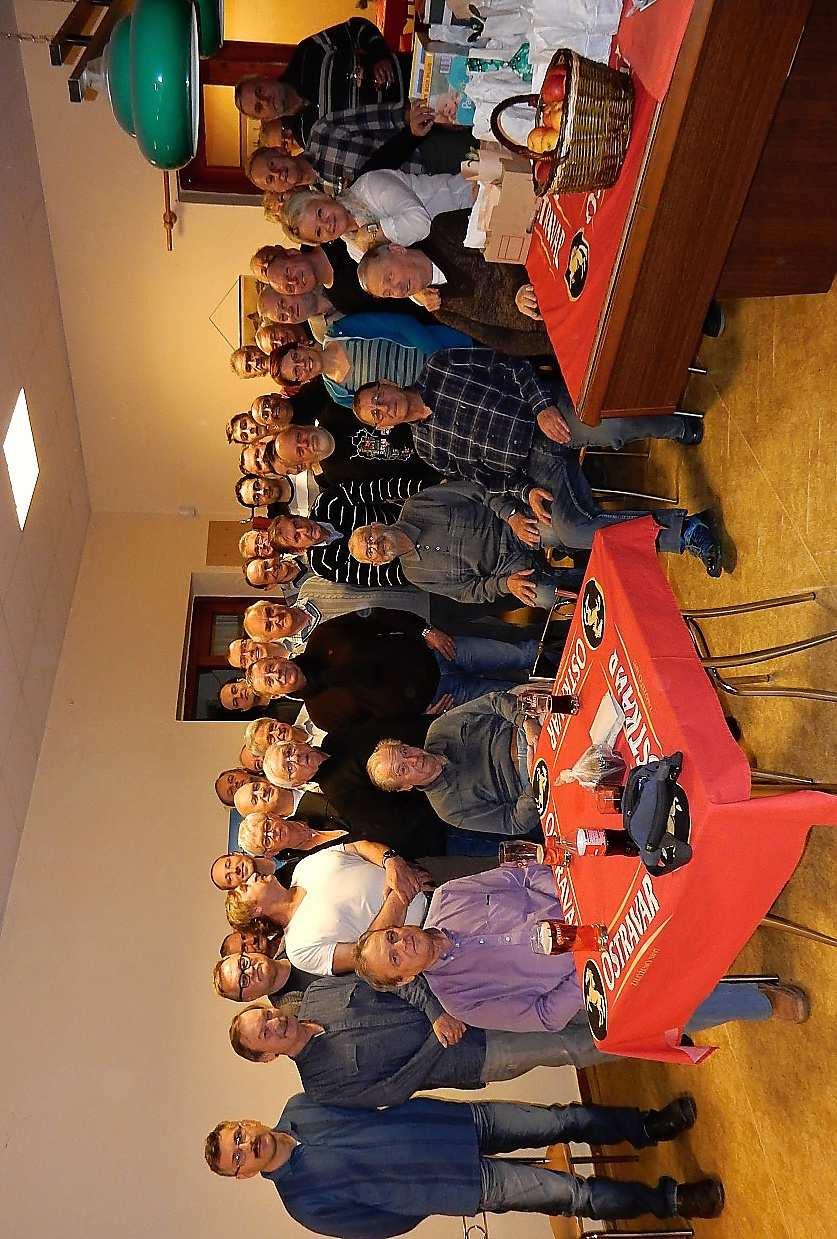 oblíbená Vánoční schůzka s bohatou tombolou a občerstvením, se konala dne 11. 12.