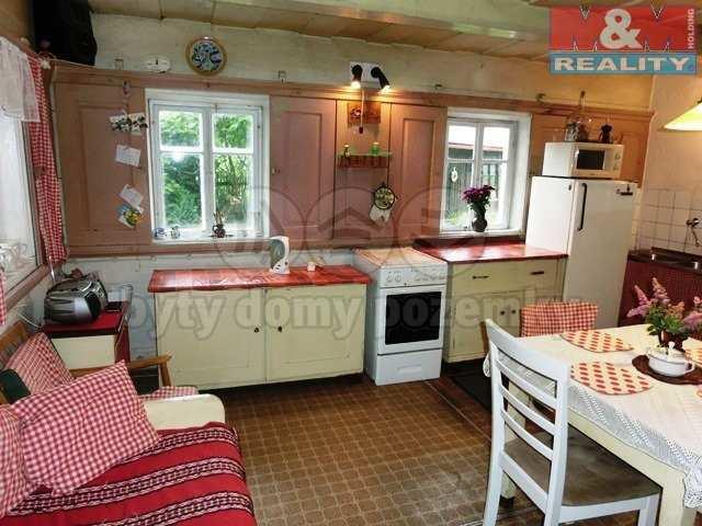 cz 5) Rodinný dům Nabídková cena: 1 480 000 Kč Lokalita: Dolní Podluží, okres Děčín Popis: Rodinný dům 8+2 s terasou a garáží o podlahové ploše