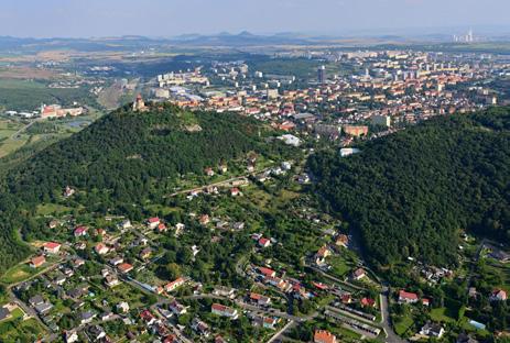 SPOLUPRACUJÍCÍ OBCE A JEJICH PROJEKTY MOST Město Most se nachází v severozápadních Čechách v Ústeckém kraji. Počet obyvatel je v současnosti 65 850 osob.