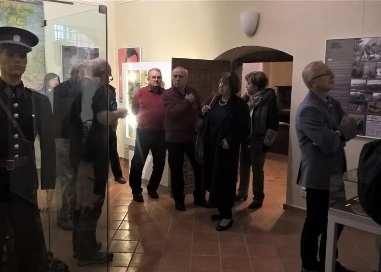 Celou výstavou nás velice fundovaně a se zápalem provedl pan