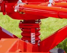 Na shrnovači GA 9531 je 6 kol na rotor ve standardní výbavě. U shrnovače GA 8731 je 6 kol na rotor ve výbavě na přání pro ještě lepší kopírování terénu!