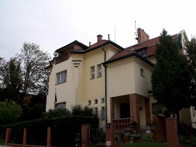 Ulice V Tišině 3