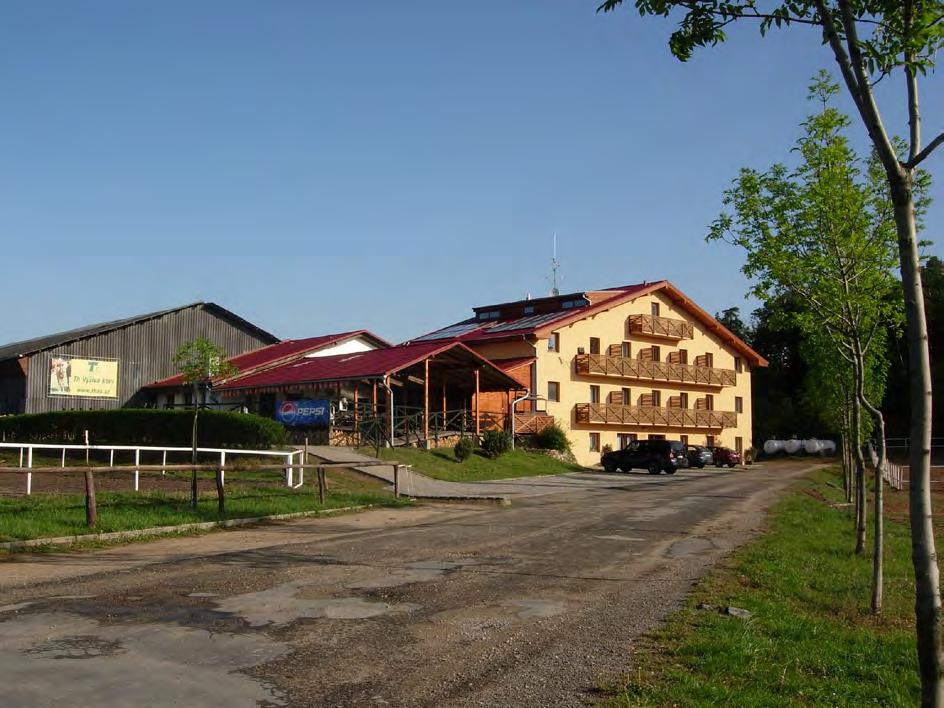 Jízdárna, restaurace a hotel v