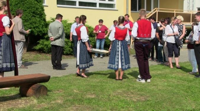 4.3 Celostátní kolo 4.3.1 Prezentace před komisí Když přijela už po druhé komise do Kašavy, tak pro ni byl přichystán nabitý program. Na prezentaci obce před hodnotitelskou komisí jsme měli hodiny.