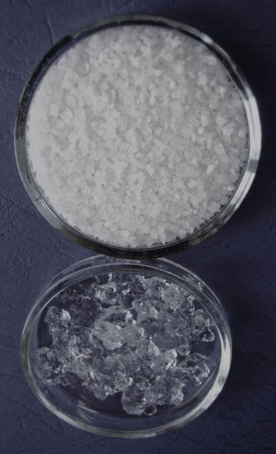 Způsob aplikace Hydroabsorbenty jsou v suchém stavu zrnité (připomínají písek), po nabobtnání