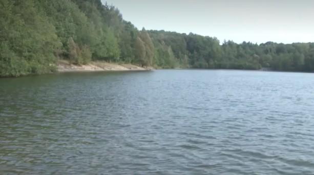 Nyní se ale situace změnila, neboť dosavadní vlastník postupně své pozemky rozprodává, a tak nabídl k prodeji i vodní plochu Kozí Becirk o rozloze 8 hektarů, spolu s přilehlými pozemky.