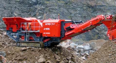 Výbava: Transportní rozměry: (délka x šířka x výška) Zajištění mobility: Magnetický separátor Dálkové ovládání 14500x3800x2900 mm Pásový podvozek Obr. 3.