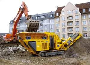 Obr. 3.10 Mobilní drtící zařízení Rubble Master RM 80 s odrazovým drtičem na pásovém podvozku, zdroj [19] 3.2.