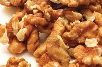 lžičky 1 lžička Hnědý cukr 3 lžíce 1 lžíce 1 lžíce Chlebová mouka 675 g 600 g 450 g 300 g Citronová kůra (nastrouhaná) 3 lžičky 2 lžičky 1 lžička 1 lžička Směs mletého koření 2 lžičky 1½ lžičky