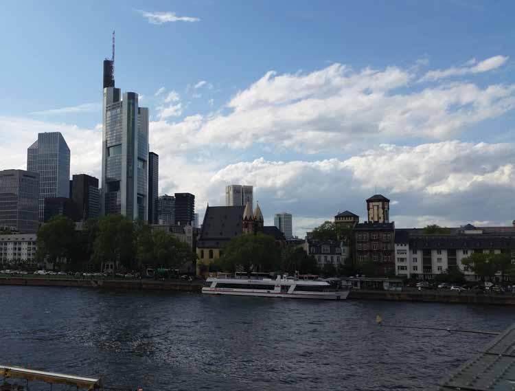 reportáž 5 Součástí setkání byla i nabídka navštívit buď jednu z nejmodernějších vazebních věznic Frankfurt I, nebo věznici v nedalekém Weiterstadtu. Vybrali jsme si druhou možnost.