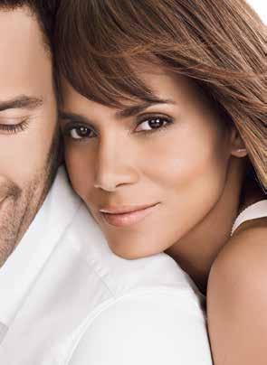 HALLE BERRY JE NALÍČENÁ VARIANTOU V ODSTÍNU CARAMEL REVLON CZ INSTAGRAM REVLON_CZ CHOOSE LOVE Založeno na statistikách prodeje Revlon ColorStay Combination/Oily a Normal/Dry dle Nielsen Scantrack v