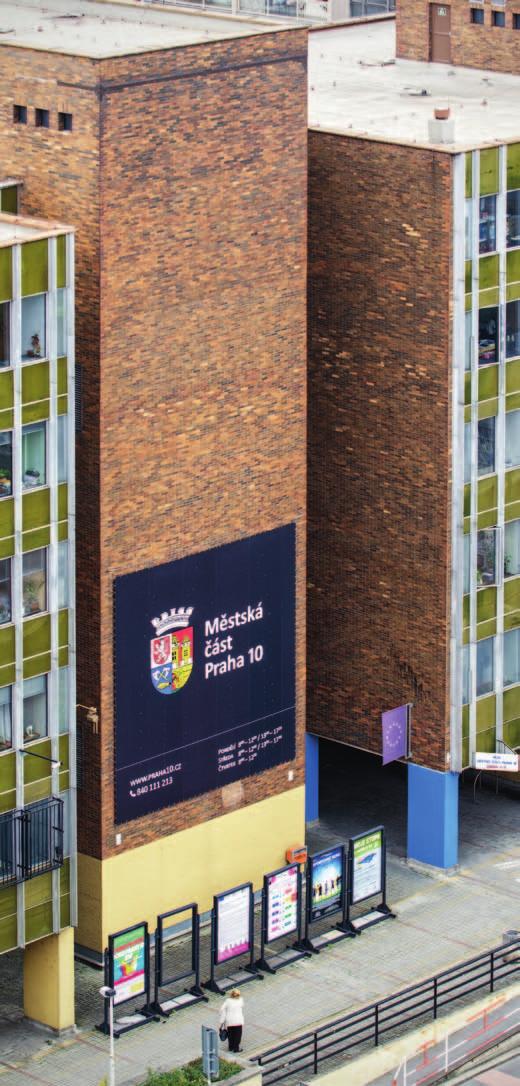 2 Obecní kurýr SPRAVUJTE DESÍTKU S NÁMI Desítka je pro nás místem, kde jsme se narodili, chodili do školy, prožívali první lásky a taky kde vychováváme už svoje děti, staráme se o babičky, dědečky a