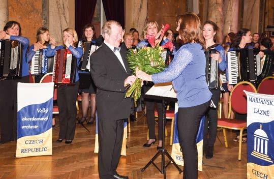 Strana 7 MARIÁNSKOLÁZEŇSKÉ NOVINY 20. červenec 2018 ZPRÁVY Z KULTURY Mariánskolázeňští výtvarníci se poprvé představili Vernisáž zajímavé výstavy děl mariánskolázeňských malířů konce 19. a 1.