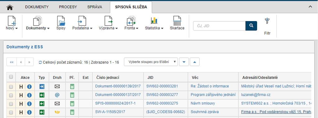 dokumenty uložené v dokumentové části FormFlow (na kartě Dokumenty); Všechny dokumenty zobrazí dokumenty z obou skupin.