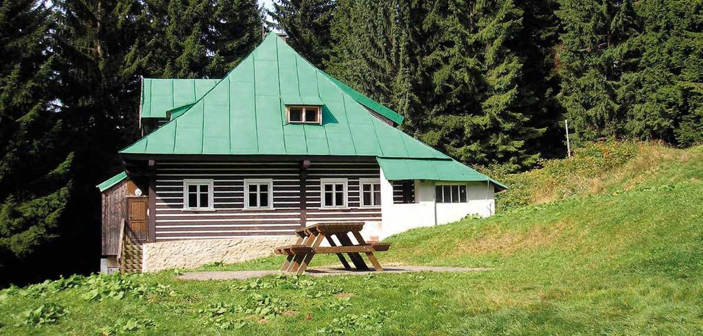 Turstcká chata Harrachov 2-5 CH zdarma ne ne ne Harrachov je významné sportovní středsko k provozování letních sportů. Nachází se v zápa část Krkonoš v údolí řeky Mumlavy 686 m 