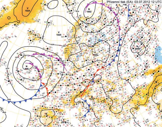 Obr. 3 Frontální analýza přízemního tlakového pole nad Evropou z 3. 7. 2012 14 SELČ. Fig. 3. Frontal analysis of surface pressure field over Europe from 3rd July 2012 14 CEST. Obr.