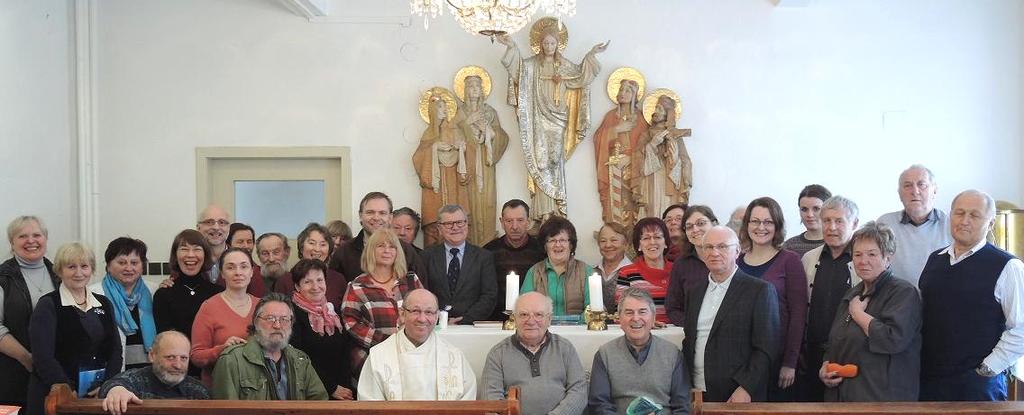 V basilice jsme úzkým schodištěm vyšli do prostor nad boční kaplí, kde se za totality tajně scházeli mladí a učilo náboženství.