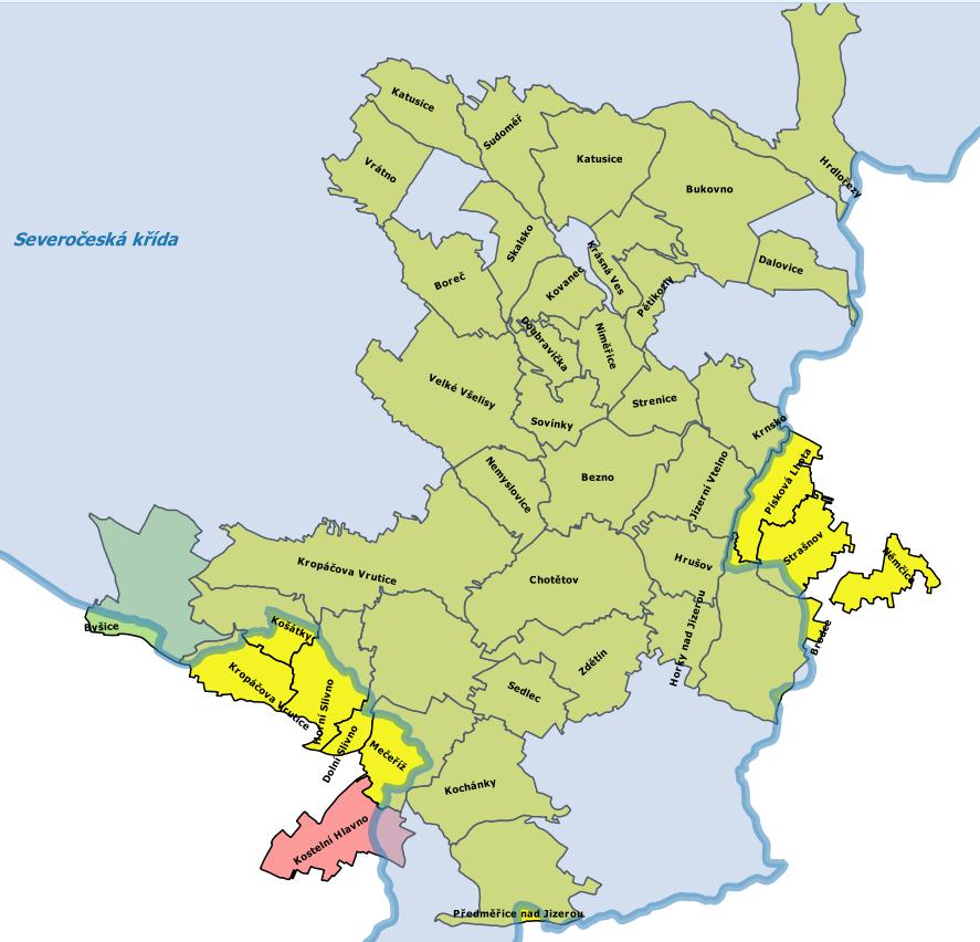 Téměř celé území spadá do CHOPAV (chráněná oblast přírodní akumulace vody) Severočeská křída.
