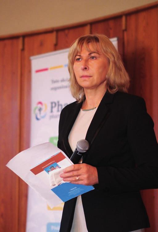 PODZIM VE ZNAMENÍ DIABETOLOGIE Obr. 7: Prof. MUDr. Alexandra Jirkovská, CSc. a doc. MUDr. Jaromír Šimša, Ph.D. předsedají konferenci Syndrom diabetické nohy Obr. 8: MUDr.