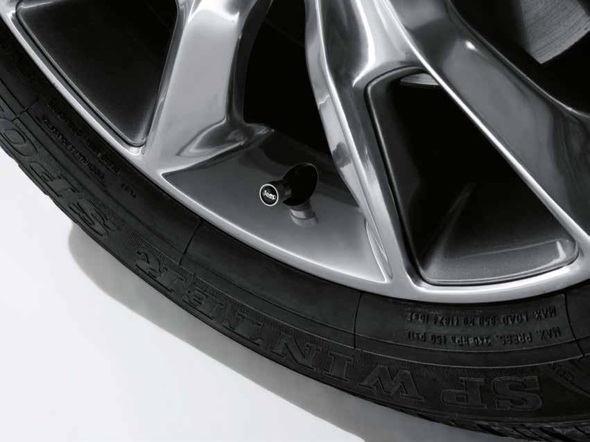 Mopar Vhodné pro kola se středovým otvorem 63 mm REF K82212508 * 16 OCELOVÁ