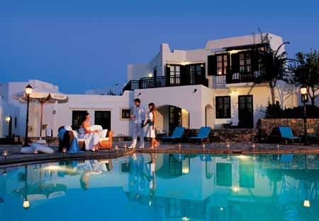 KRÉTA 20 Hersonissos 21 CRETA MARIS ***** Vyhledávaný kosmopolitní hotel ve středisku Hersonissos, 24 kilometrů východně od