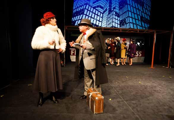 Největší zisky plynuly americkému podsvětí z nelegálního prodeje alkoholu. V Chicagu vládl podsvětí Alphonse (Al) Capone, ale konkuroval mu irský gang Georgie Morana.