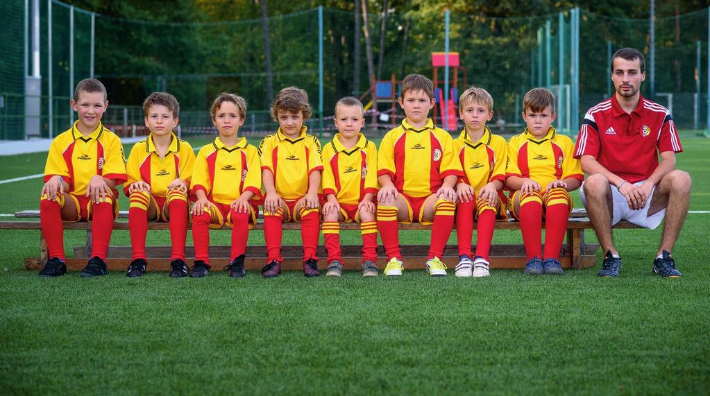 kroužek v tempu Zleva: Václav Šefl, Martin Pros, Joseph Riley, Vladimír Pokorný, Adam Bonaventura, Dominik Füzér, Lukáš Kerhat, Matěj Cihlář, Tomáš Klíma (trenér).