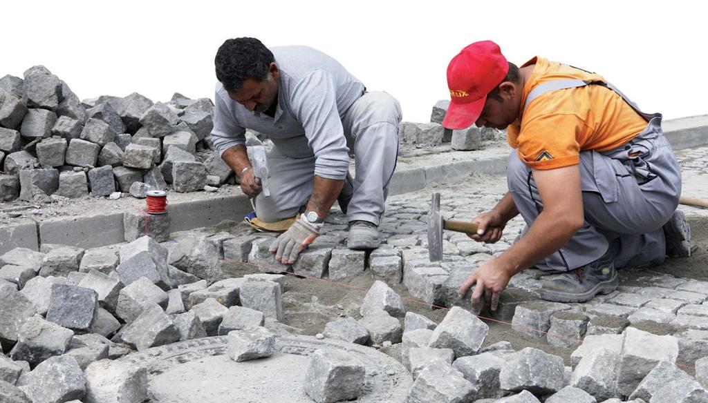 strana 18 09/2011 téma Rómovia sa bránia evidencii Napriek tomu, že sú Rómovia súčasťou stredoeurópskeho priestoru už niekoľko storočí, stále si zachovávajú určitú mieru odlišnosti od majoritnej